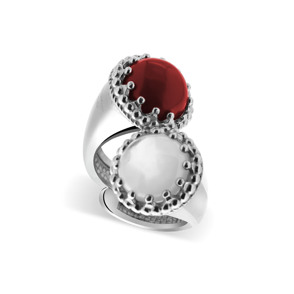 Anello doppio in argento 925 con pietre di corallo rosso e madreperla di Michele Affidato